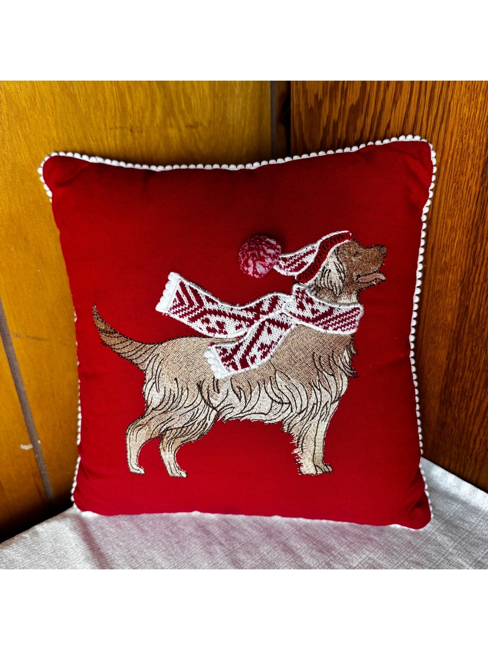 Vintage Pier 1 Christmas Golden Retriever Dog Pillow Red Embroidered 12x12